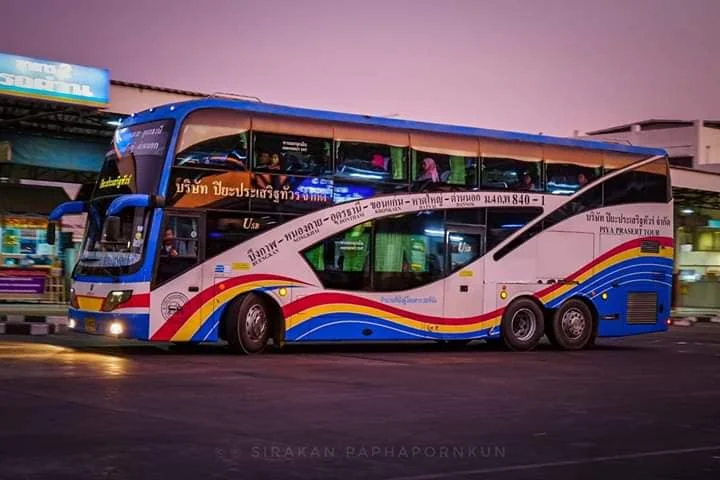ภาพรถปิยะประเสริฐทัวร์