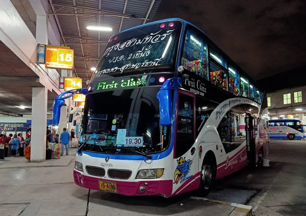 ภาพรถกรุงสยามทัวร์